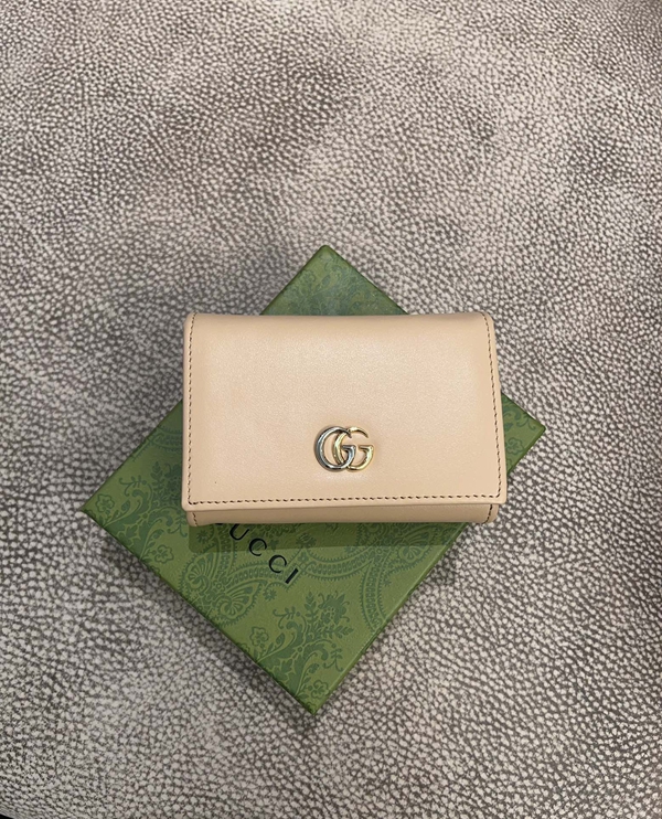 グッチ財布 レプリカ角部分ディテール